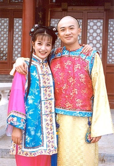 还珠格格小燕子说明身份,还珠格格小燕子紫薇是真格格