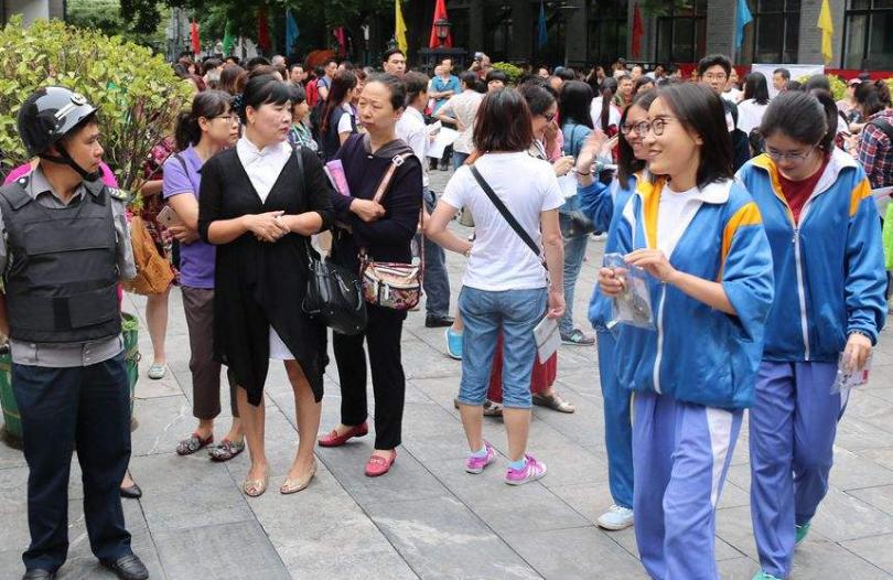 农业大学毕业不是当农民，国内这四所农业高校，就业前景非常不错