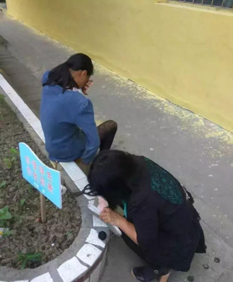 情感23张图片,23张爱与人性的照片