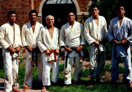 单挑哪些格斗技巧厉害一点,最强单挑格斗技