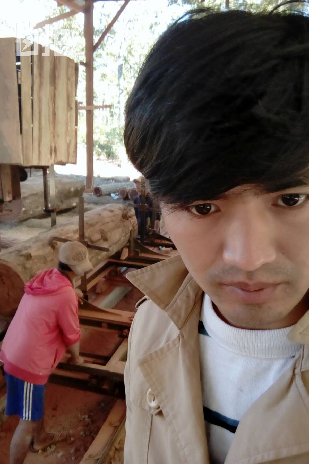 我15岁开始拿命换钱，现在每个月挣5万，亲眼看见身边人惨死