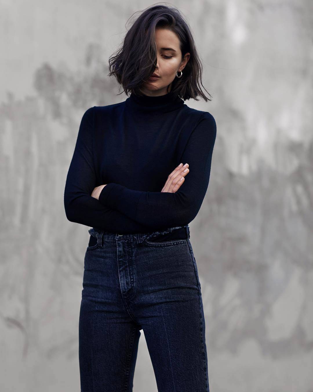 修身牛仔裤也能穿出性感气质,什么款式的牛仔裤又潮又好