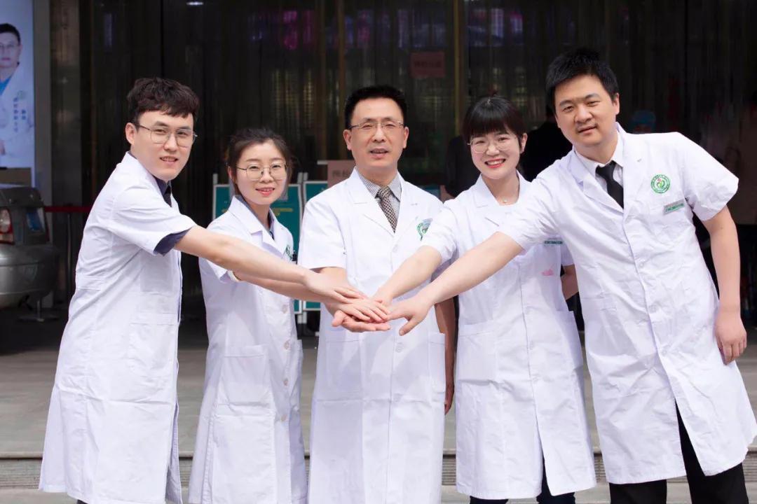 走进大兴的军大人040号|李金茂:甲乳外科的“小李飞刀”