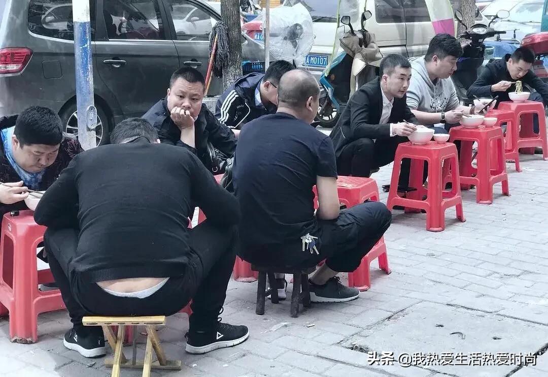 国内坑人的5条美食街,国内比较坑的十条美食街