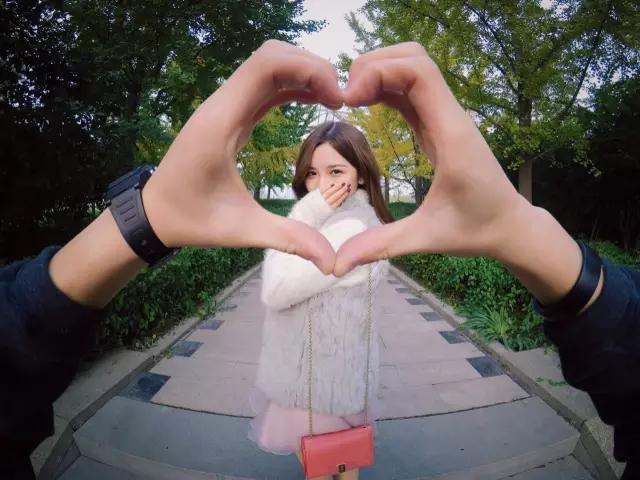 GoProGirl#3.8节日快乐,记得来魔法社看直播喔!