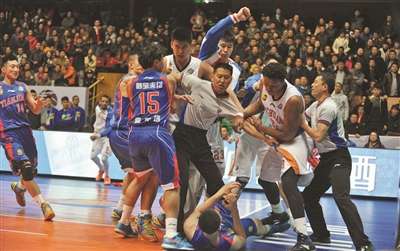 上赛季cba新口号忠于所爱,cba口号忠于所爱