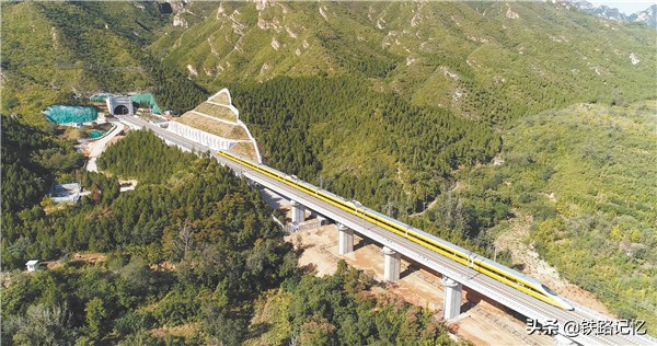 呼和浩特到北京的高铁开通时间,呼和浩特至北京直线高铁