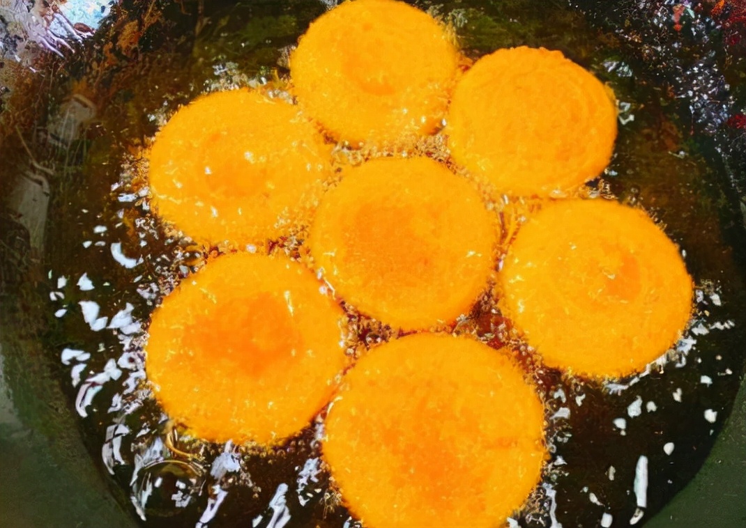 做南瓜饼时用面粉还是糯米粉,做南瓜饼是用面粉还是用糯米粉