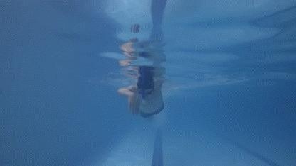 常年游泳，有助腰肩康复还是造成腰肩损伤？吾之蜜糖，彼之*霜砒**