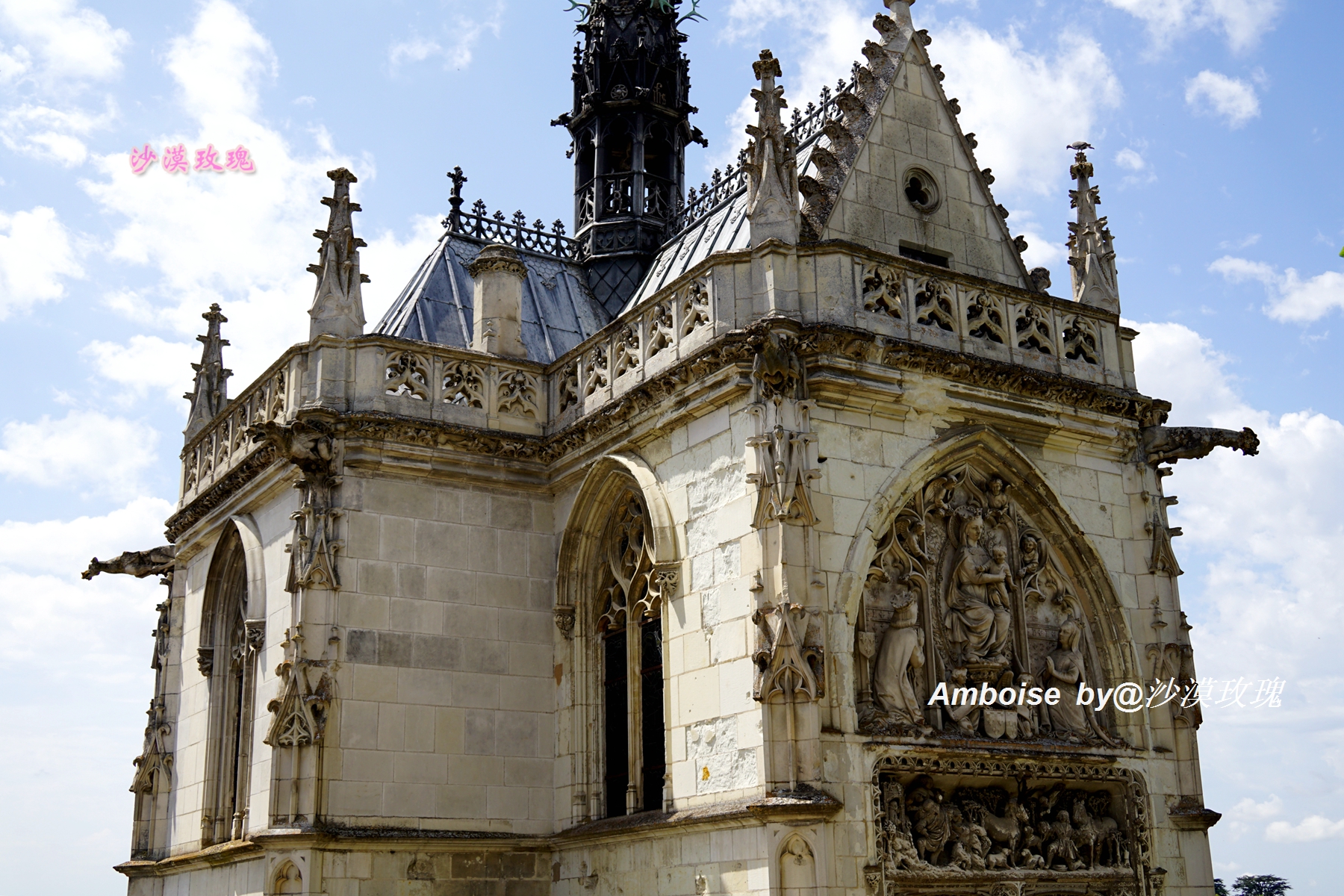 它是法国文艺复兴城堡的代表，一代巨匠达芬奇长眠于此