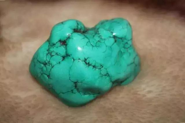 史上最全珠宝玉石图鉴,玉石的种类和鉴定方法