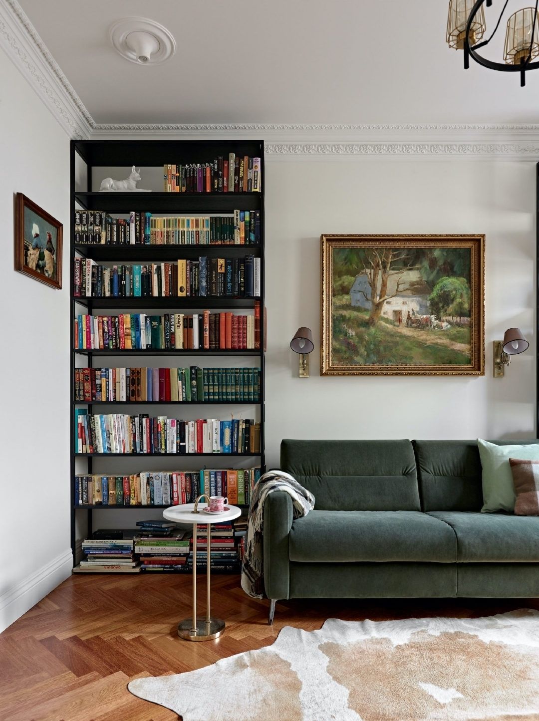 水晶灯具搭配现代简约家具,房间轻奢水晶灯