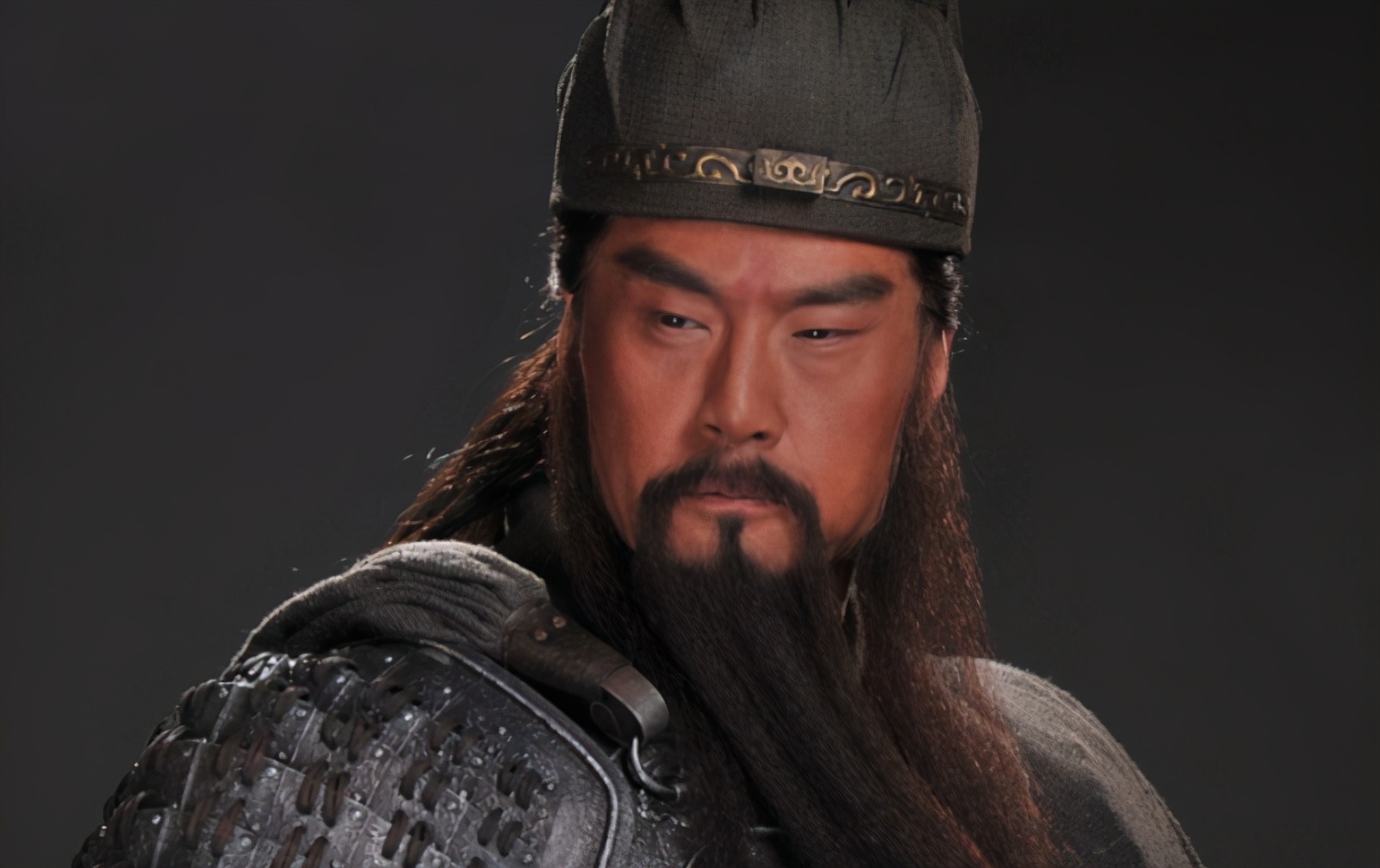 汉代关羽真实身高大概多少公分,三国关羽身高九尺是多高