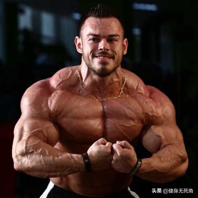 想让胸肌变好看怎么做,想让胸肌更饱满应该练习什么