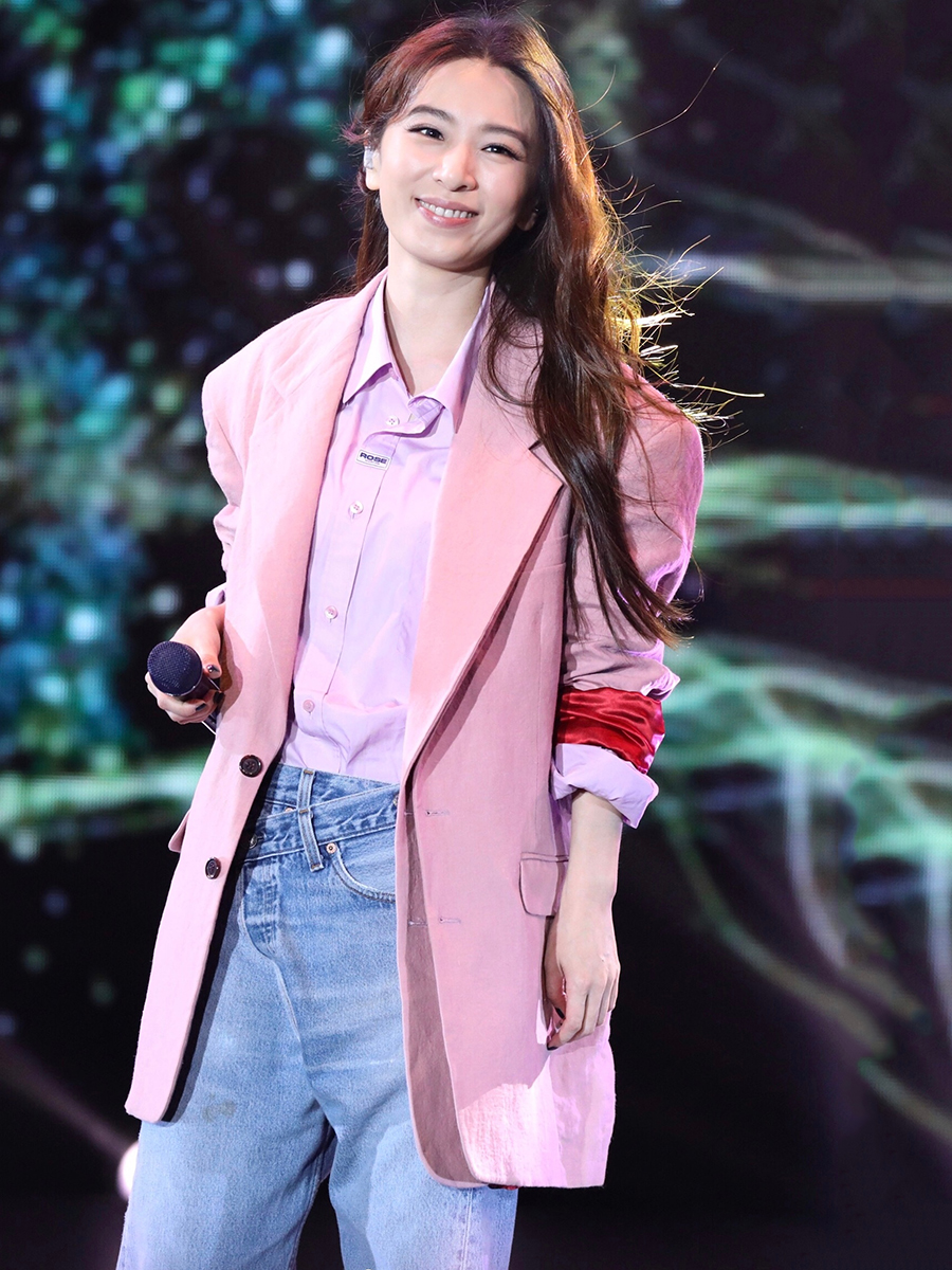 女明星男装穿搭,明星春季衣服搭配男装