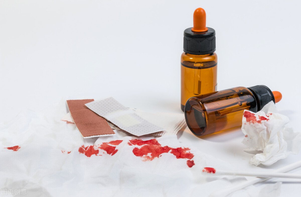 养狗须知如何解决狗狗掉毛问题,狗狗受伤用什么药好得快