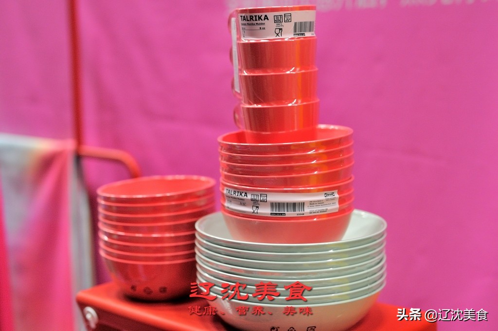 在设计家居的路上一直坚持,在厨房用餐设计