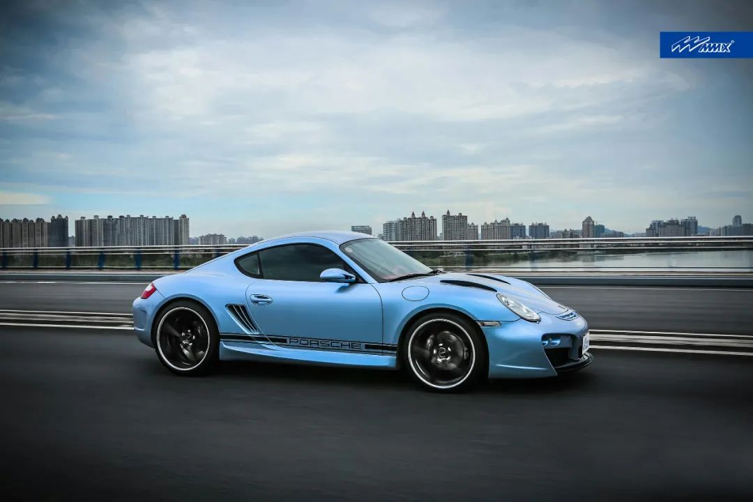 保时捷卡曼cayman升级尾灯,mmx轮毂好看吗