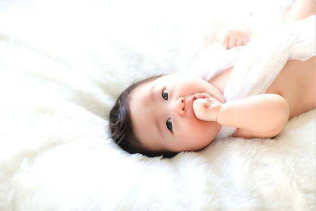 二个月宝宝如何育儿,宝宝两个月后该注意什么