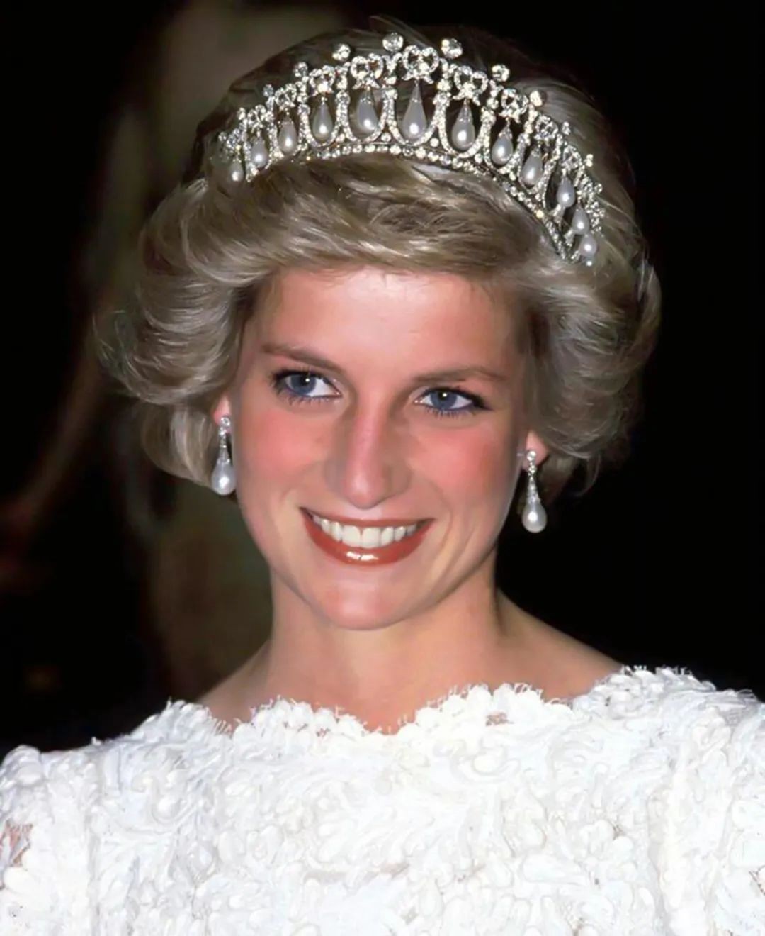 戴安娜到底有几个情人,戴安娜的情人叫什么