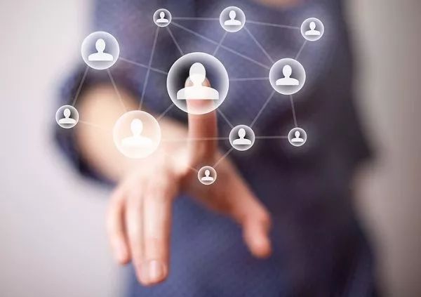 自媒体打造个人ip看什么书,自媒体时代如何打造独特的个人ip