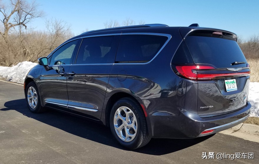 克莱斯勒大捷龙跑起来,克莱斯勒大捷龙2023混动版视频