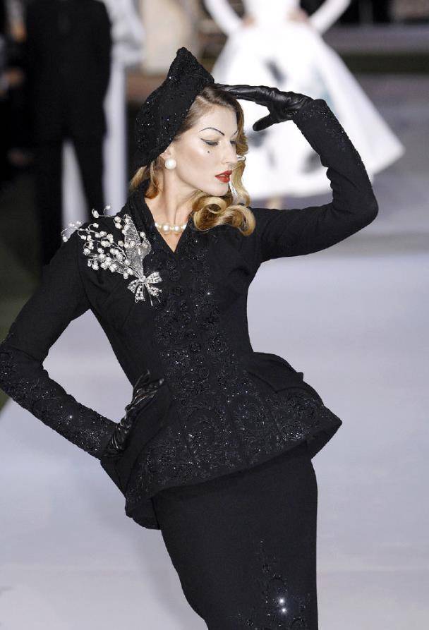 穿衣服是款式重要还是舒服重要,穿衣服如何去选择版型