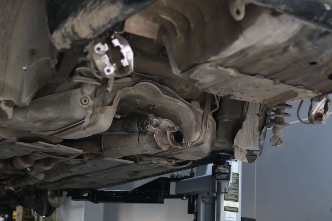 怪兽汽车翻新地址,怪兽修车翻新奥迪q7