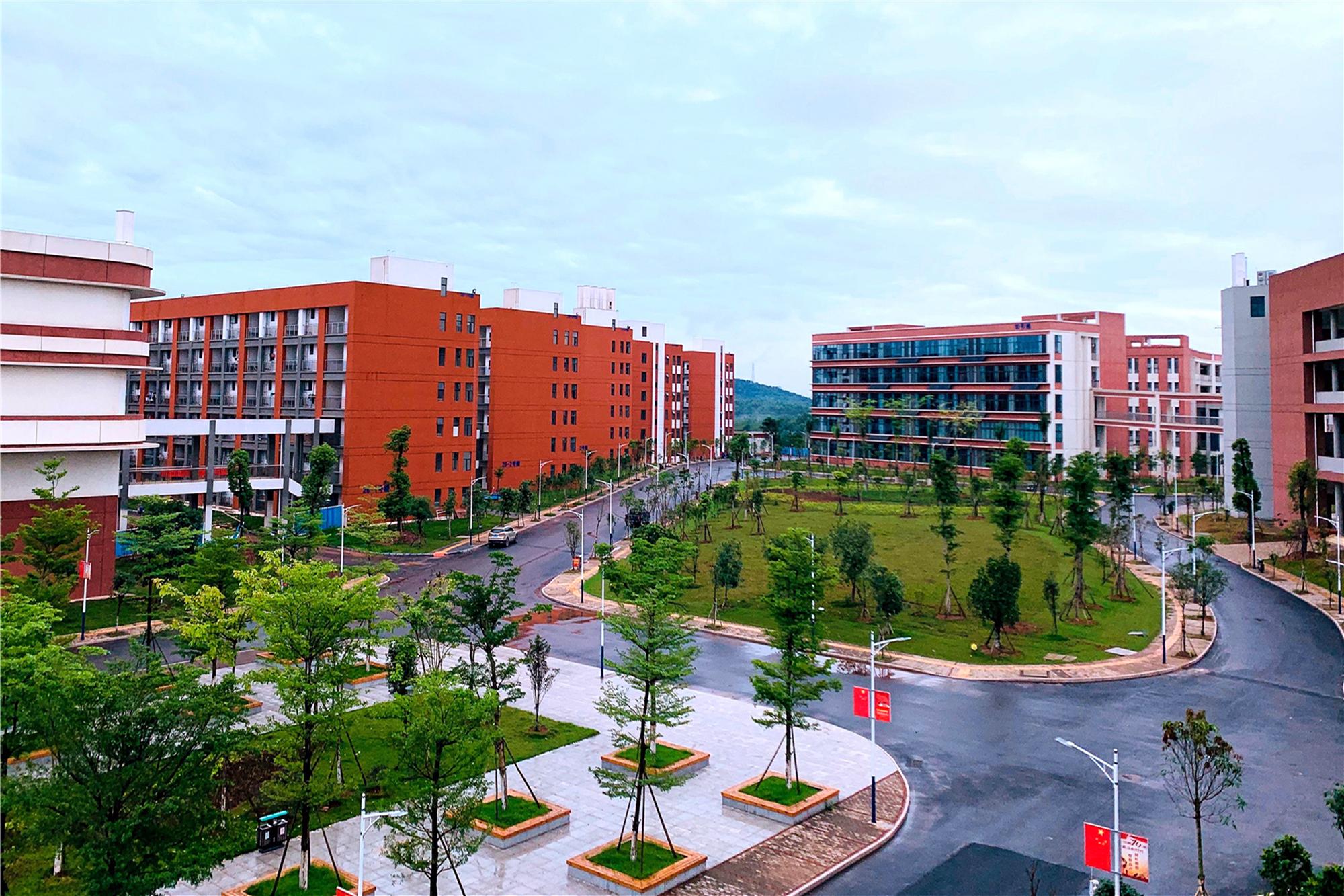 带你去看看广西医科大学玉林校区，香吗？