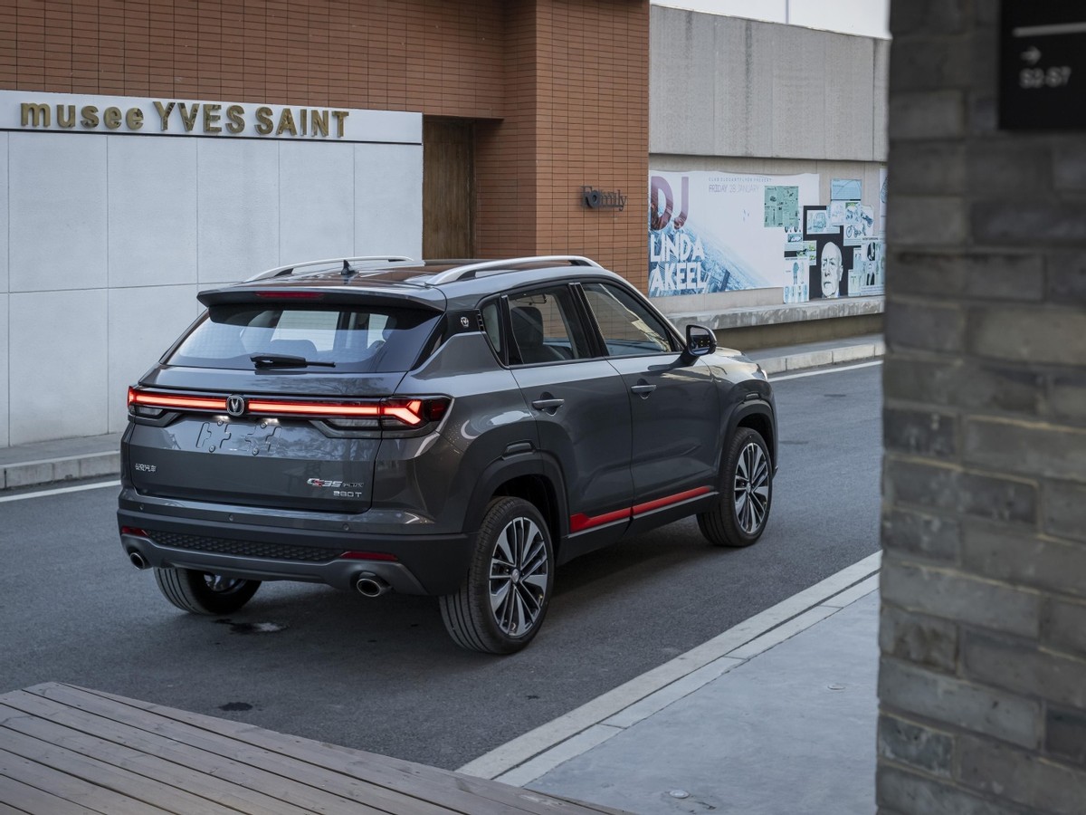 空间动力颜值一体的合资suv20万,高颜值动力强10万元家用suv就选它