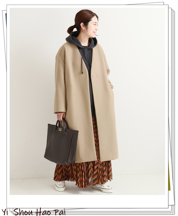 大衣没有领子怎么搭配,大衣领子没有型怎么定型