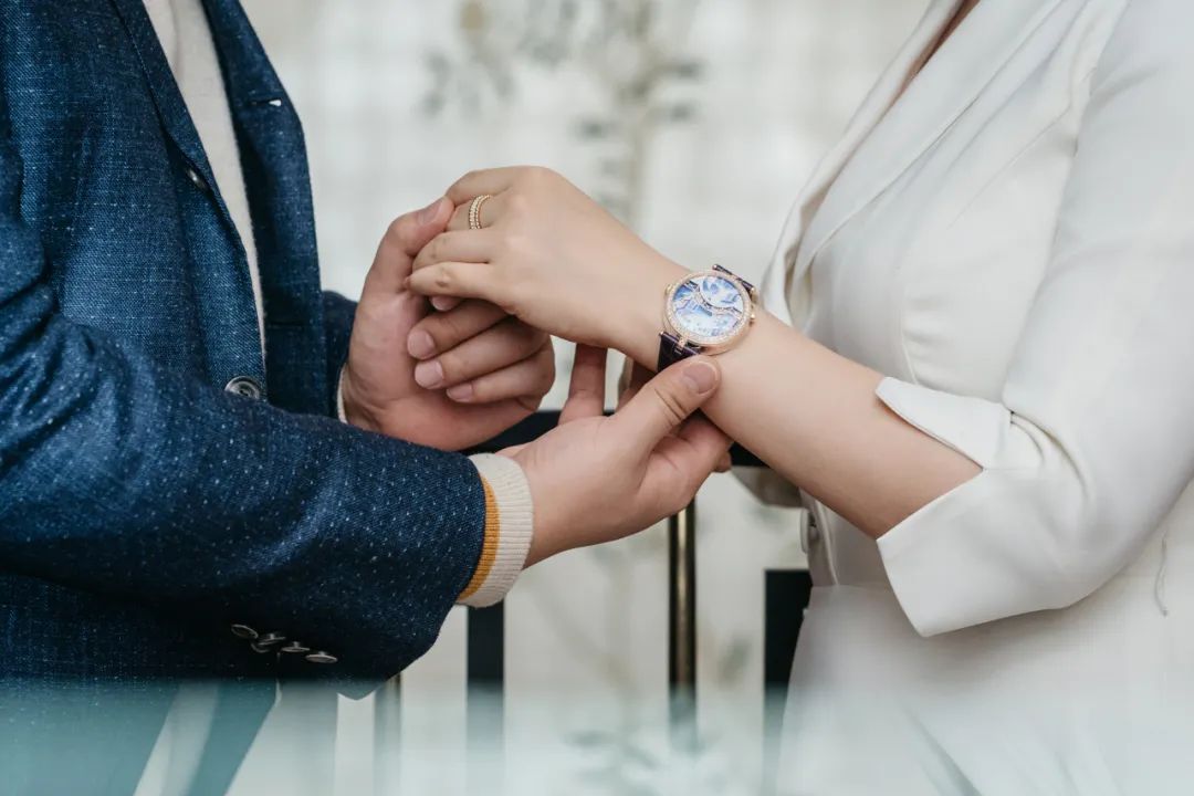 梵克雅宝情人桥值得买吗,梵克雅宝情人桥是什么机芯