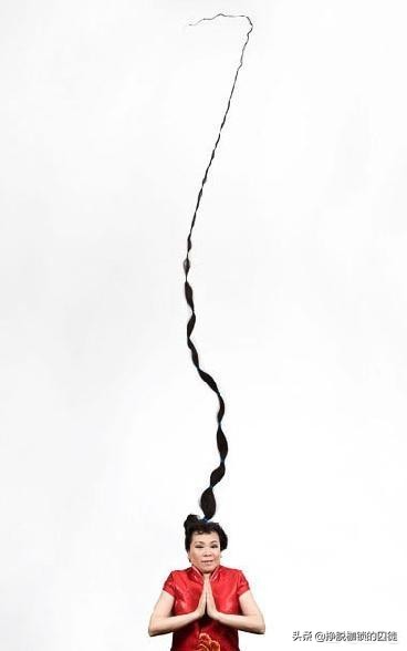 为什么会长几根长眉毛,眉毛长的人真的寿命长吗