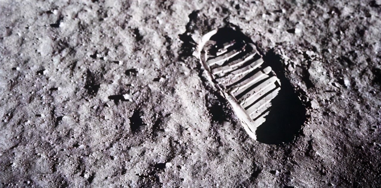 如何证明登月是假的,10个已经被证实的阴谋论