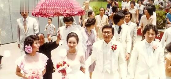 谢霆锋父亲谢贤对王菲态度,张柏芝谢霆锋谢贤的精彩故事