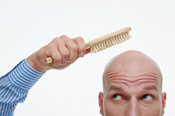 头发变细掉发严重怎么改善,头发掉该怎么长新发