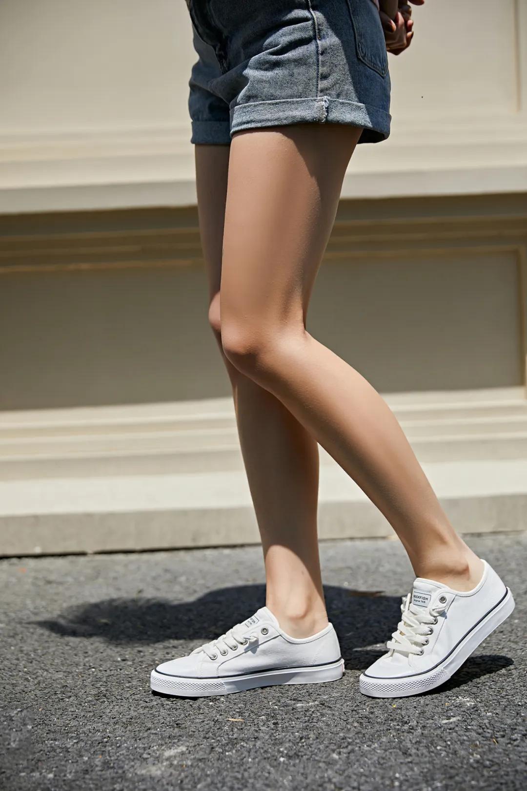 小白鞋推荐英伦风,经久耐穿的小白鞋