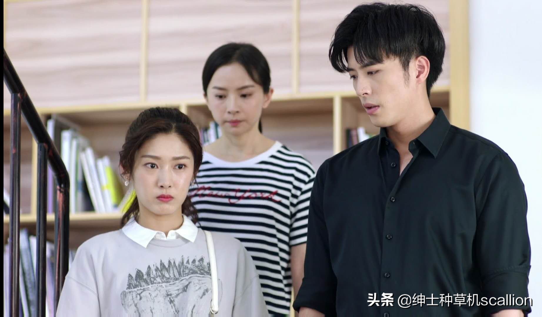 从影视剧看穿搭十一：万能的色调、高贵的象征——黑色衬衫