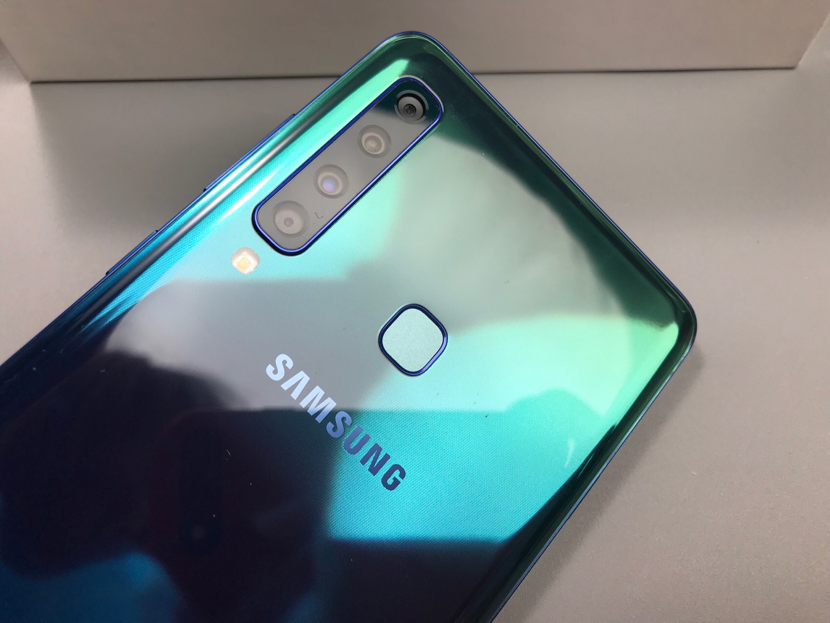 三星a9s值得买吗优缺点,三星a9s体验