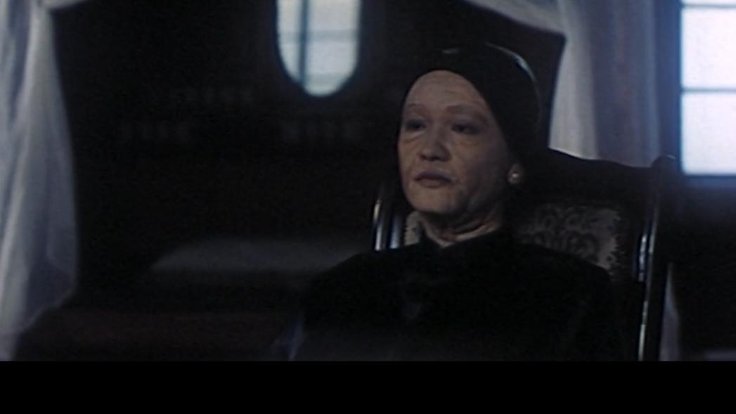 25年老电影揭露封建悲惨命运,老电影讲述旧社会女人的悲惨