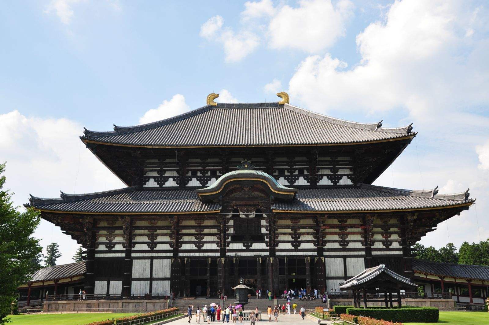 一部讽刺日本现状的动画,日本动画揭露人性