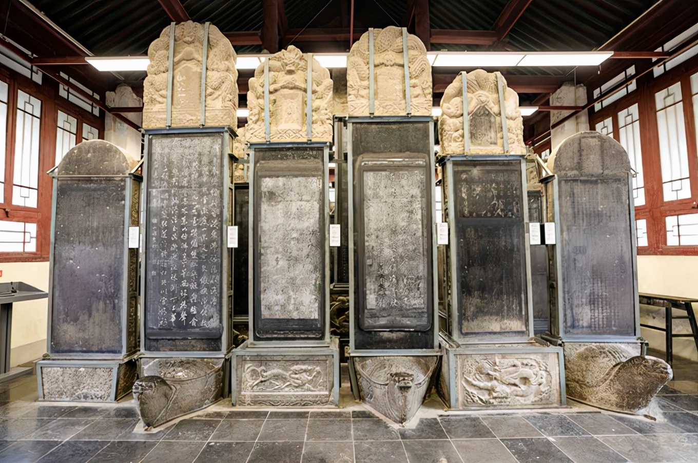 西安旅游必去的10个地方推荐一下,西安旅游必去的几个地方