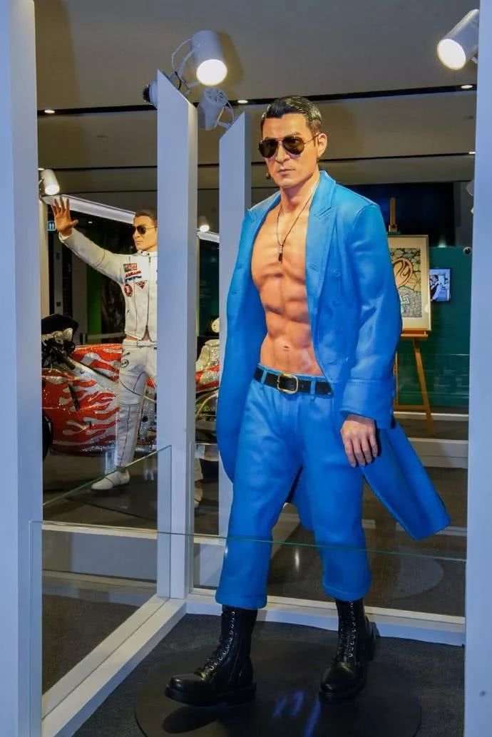 香港巨型圣诞树,香港圣诞树旅游攻略