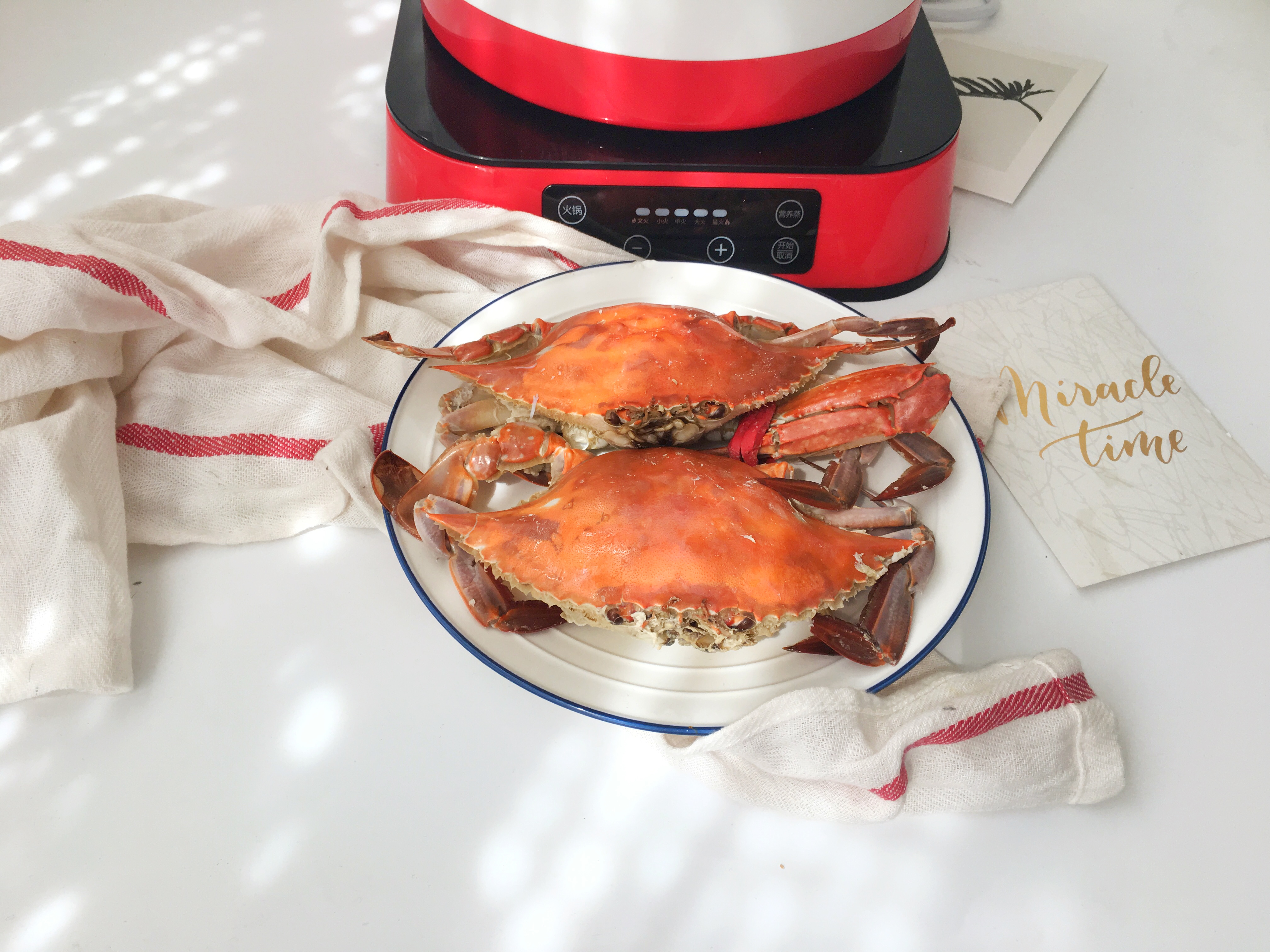 吃螃蟹用什么办法挑的螃蟹最好吃,怎样吃螃蟹方法才正确