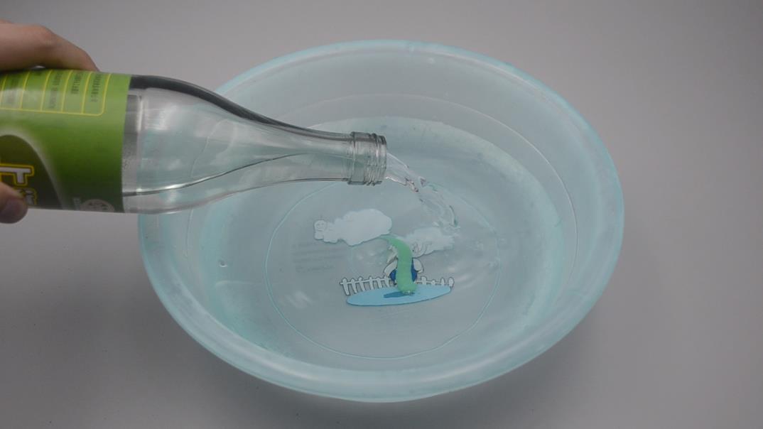 燃气灶出火不均匀怎么清理,燃气灶出火是红色怎么修理