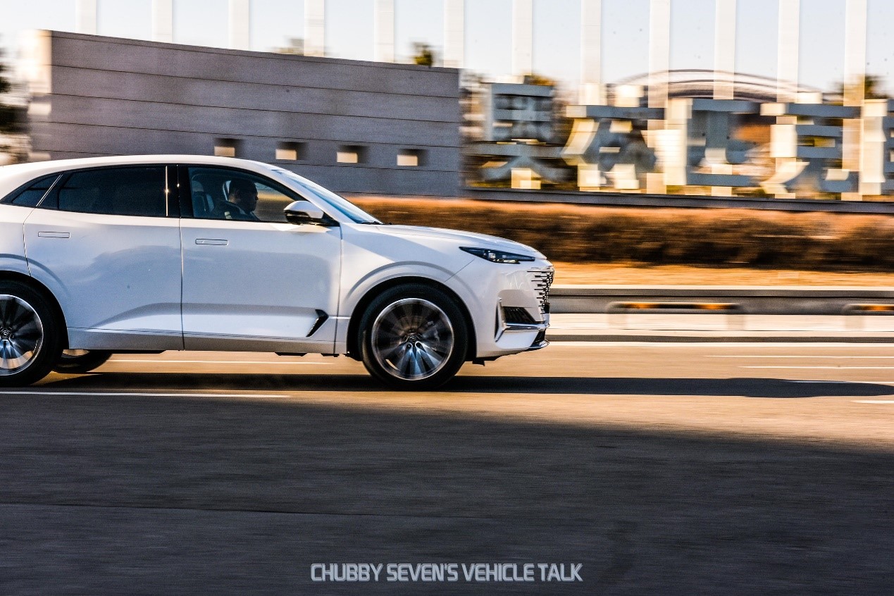 2024款长安uni-k试驾最新视频,试驾长安新uni-k实测最高时速