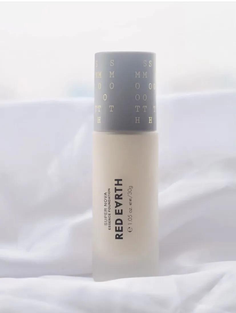 夏日底妆实力担当妆感清透,夏日瑕疵皮底妆推荐