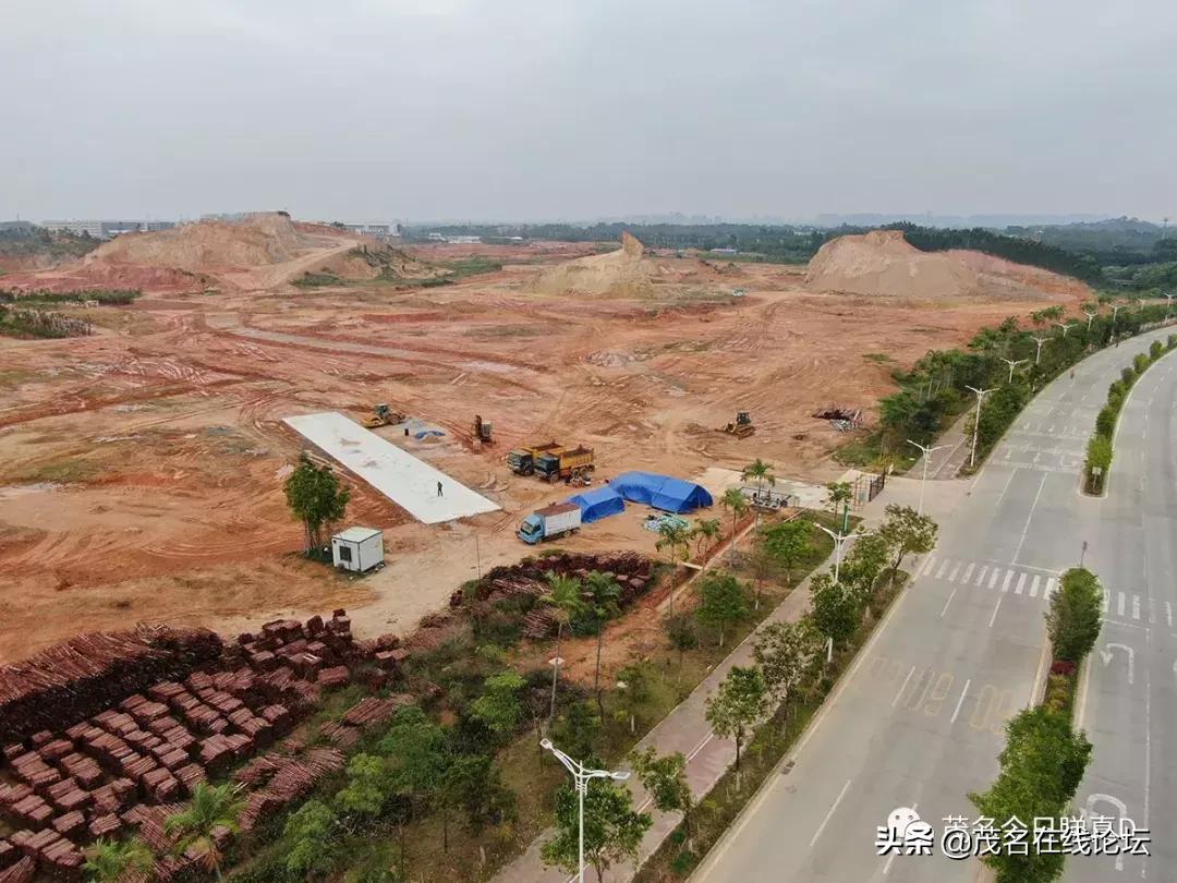 茂名共青河新城,茂名共青河新城三个楼盘