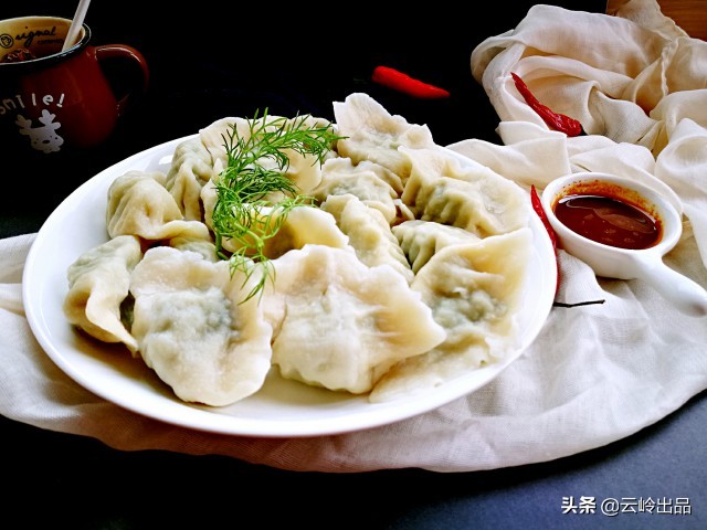 全家人都爱吃的馄饨面,超级好吃的茴香馅饺子