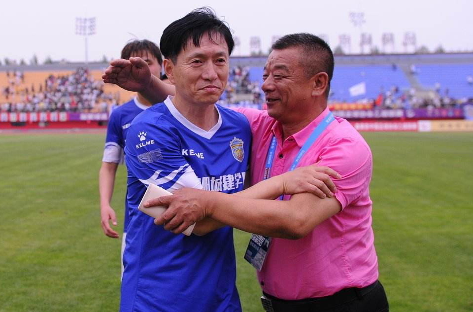 中乙有钱没钱都任性的老板，200斤胖子不是一个人，一人曾是国脚